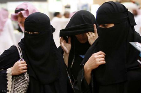 صور بنات منتقبات ،صور بنت منقبة روعة اجمل عيون منقبات تجنن