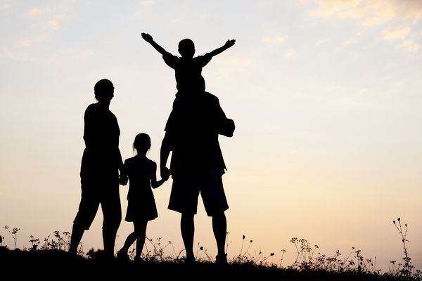 خفض معاييرك ، ونصائح الأبوة والأمومة الأخرى لمساعدتك في وقت الأزمة هذا
