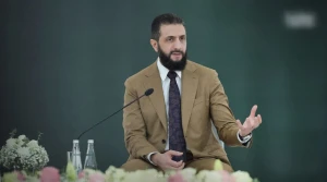 [HI] सीरिया के राष्ट्रपति अहमद अल-शरा ने मुख्य रूप से सभी कर्मचारियों के वेतन में 50 प्रतिशत की वृद्धि की घोषणा की