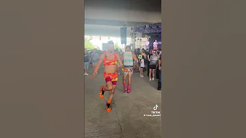 Me and bestie #hotcheetogirl #foryou #fiesta2025 #fiestasanantonio #funny #comedyfilms #love
