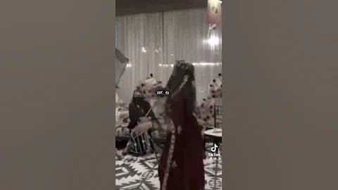 [EN] Girls dancing on the Mutaib Al-Khail dance, stupid dance ????????????????