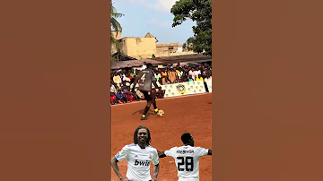 [EN] Adebayor ⚽