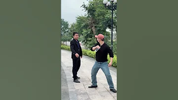 They robbed the wrong person. #silenthelp #kindness #lifelessons #funny #viral