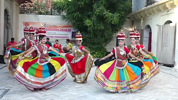 [ZH] 传统#folk #dance，在 up dhediya 舞蹈中，dhediya 歌曲和音乐版权声明由 anand kishor 提出