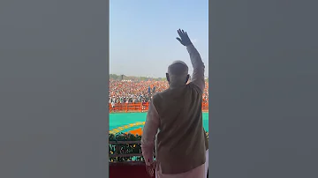 Electric atmosphere in Kolkata as PM Modi receives huge welcome in #westbengal | #shorts