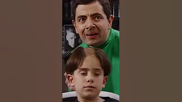 [HI] मिस्टर बीन ने भविष्य से एक हेयरस्टाइल काटा #classicmrbean #britishcomedy #classicbean #shorts
