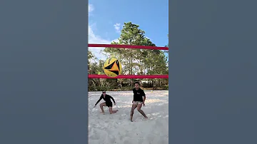 [EN] 6'10 And MOVIN' ???????????????? #volleyball #haikyuu #beach #sports #brodesvolleyball