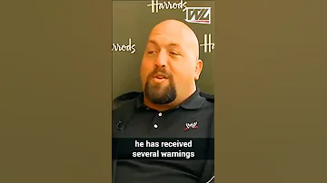 [HI] WWE पहलवानों को प्रशंसकों के साथ ऐसा करने से मना किया गया है