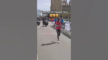 [HI] यह सचमुच सदी की सबसे पागलपन भरी चलने वाली खबर है