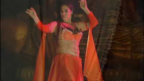 [ZH] 埃及之狮奥萨马·阿萨德 (Osama Al-Assad) 在俱乐部巴利音乐节 (Clubaly Festival) 上跳舞和演奏