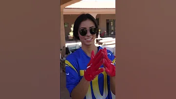 [EN] Turning My Girlfriend into an NFL Wide Receiver...