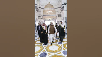 [EN] PM Modi gets a warm welcome in Jeddah, Saudi Arabia | #shorts