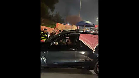 [ZH] 王储在安曼街头参与群众的欢乐2