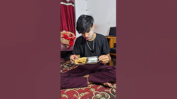 [HI] मम्मी से झगड़ा #कॉमेडी #कॉमेडी #एंटरटेनमेंट #फनी #डेसीकॉमेडी