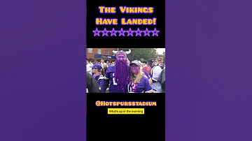 ???? ???? VIKINGS Fans Go WILD in London Streets! #nfl #Vikings #nfltour