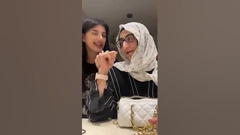 [EN] Tik Tok or Nour Stars with Benin Stars dancing on the song Basbous Ashiq Bassa Tik Tok or Nour Stars