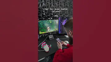 [EN] Proof that gamers can love #games #aziron #windrose #priorities #love #gamerpairs...