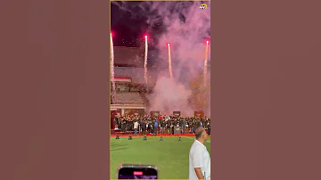 [EN] The moment the shield is raised...the league champions celebrate from the field