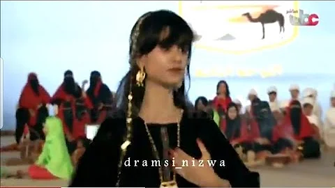 فن الطبل آداء بنات قبائل المهرى | ولاية المزيونة مهرجان صلالة السياحي 2019