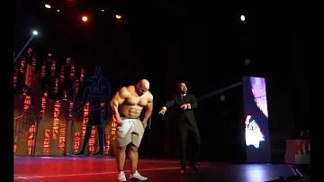 [ZH] Big Ramy 在 2021 年埃及奥林匹亚音乐节上的表演