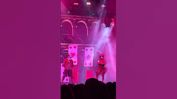 [EN] Queen, Alice in Wonderland Circus Theatre #dance #fun #act #circustheatre #circus #queen #cards