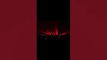 Closing Thunderdome at 220 BPM ????