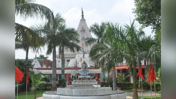 Chaitra Navratri, visit the largest temple in Noida at 2025, fill the suitcase with Khusis Maa Durga – Chaitra Navratri 2025 Dedicated in Noida Sanatan Dharam Temple