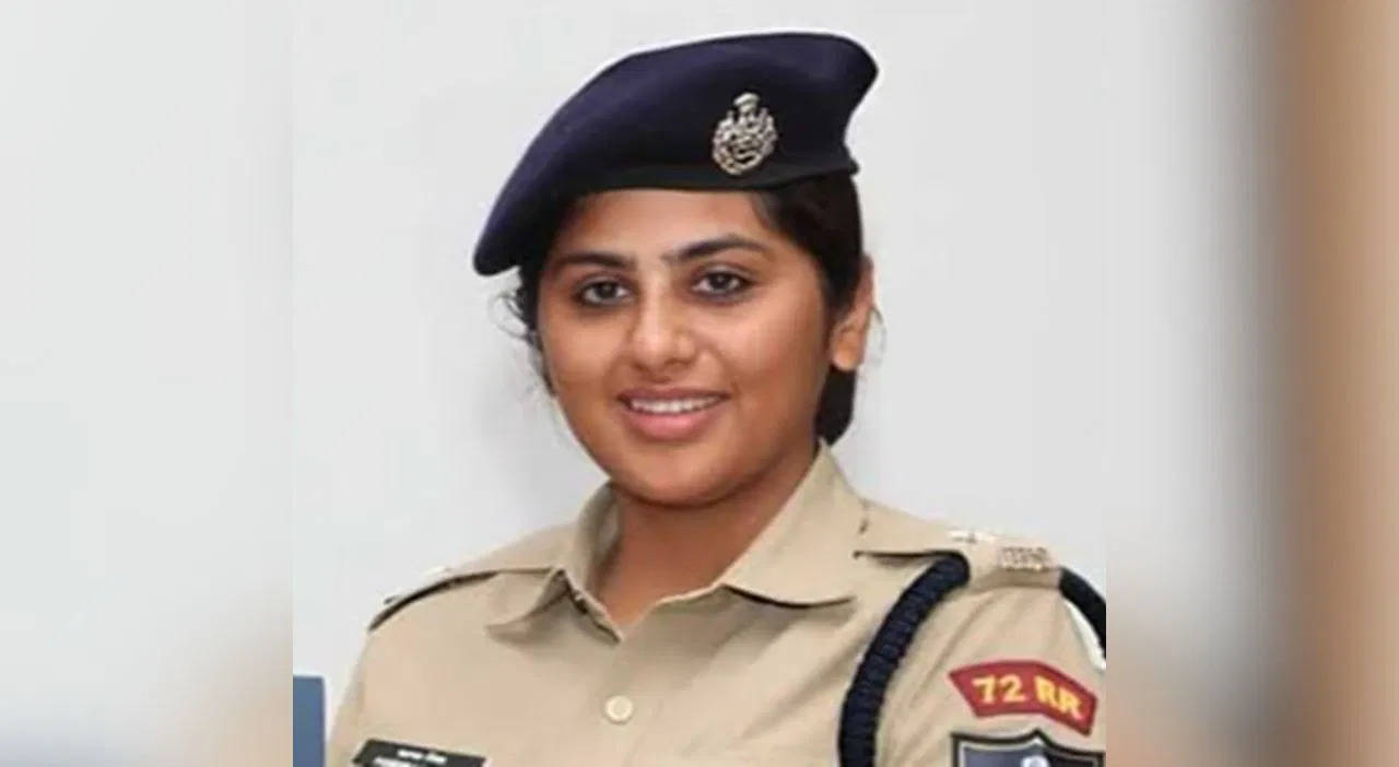 Now this lady Singham of Bihar will not be seen in uniform, the resignation of IPS Kamya Mishra has approved
