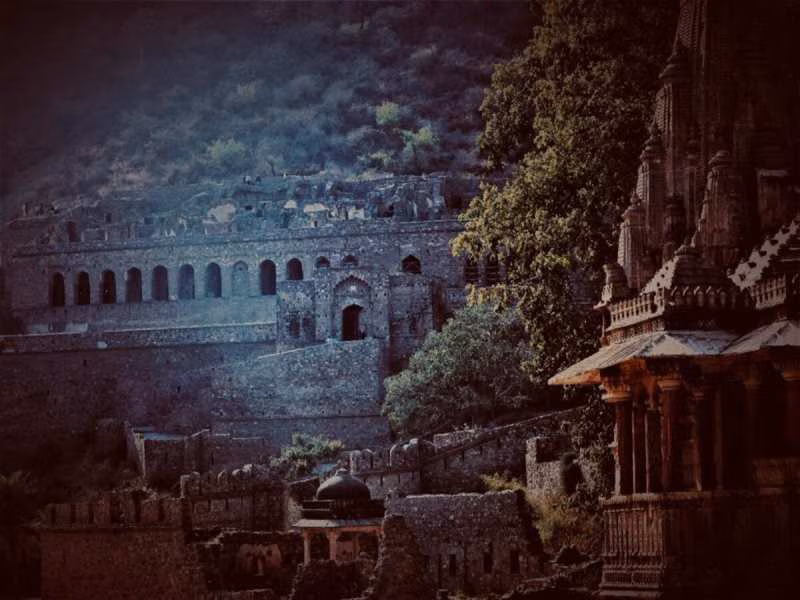 This fort of Rajasthan is the favorite location of ghostly stories and bollywood films, and knows the blood of many people in viral video