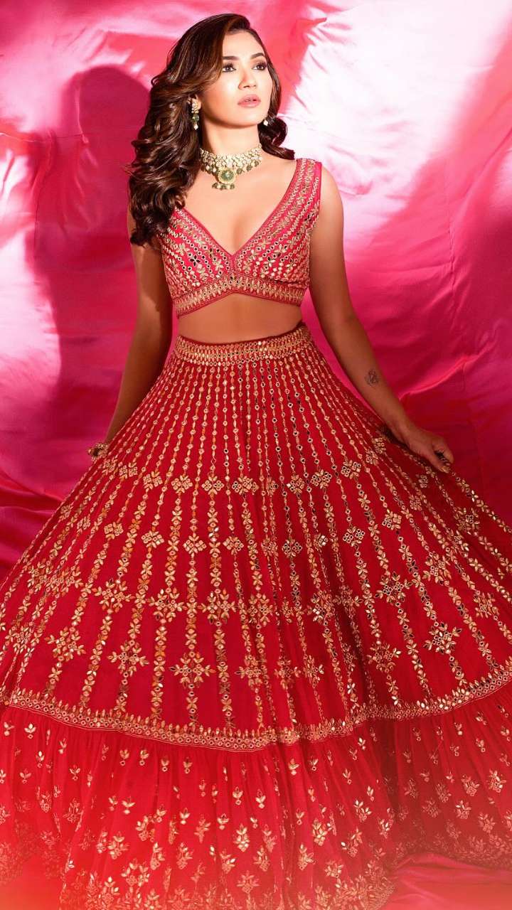 Wedding season: ridhima lehenga, trai, will look thin and long