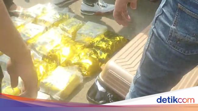 The joint team of North Sumatra-South Sumatra police captured Sabu Courier in the port of Merak