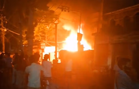 Case sued the contractors who resolved slums in Kesarikheda fire