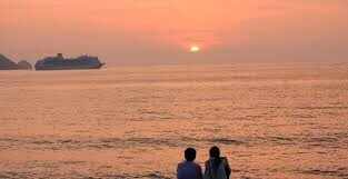 Miss stay here throughout the year, people also yearn for a look at the sun