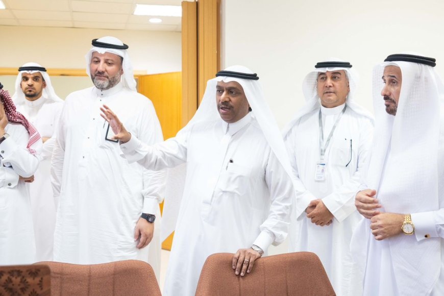 نائب وشير المرة يصور الم ال الم المقمة – ryan