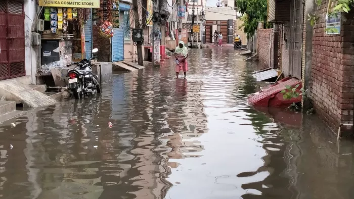 Palwal News: Roads became dams in the first rain of the monsoon, the survey of the administration open from water decoration – ncr palwal rain heavy rainfall causes the weakening of the administrative failures to expose