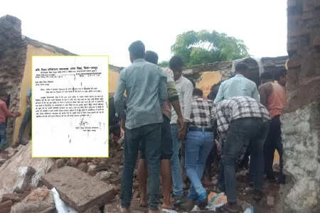 Major accident in Jhalawar, Rajasthan, 7 children died due to the falling government school roof, 30 condition of 30