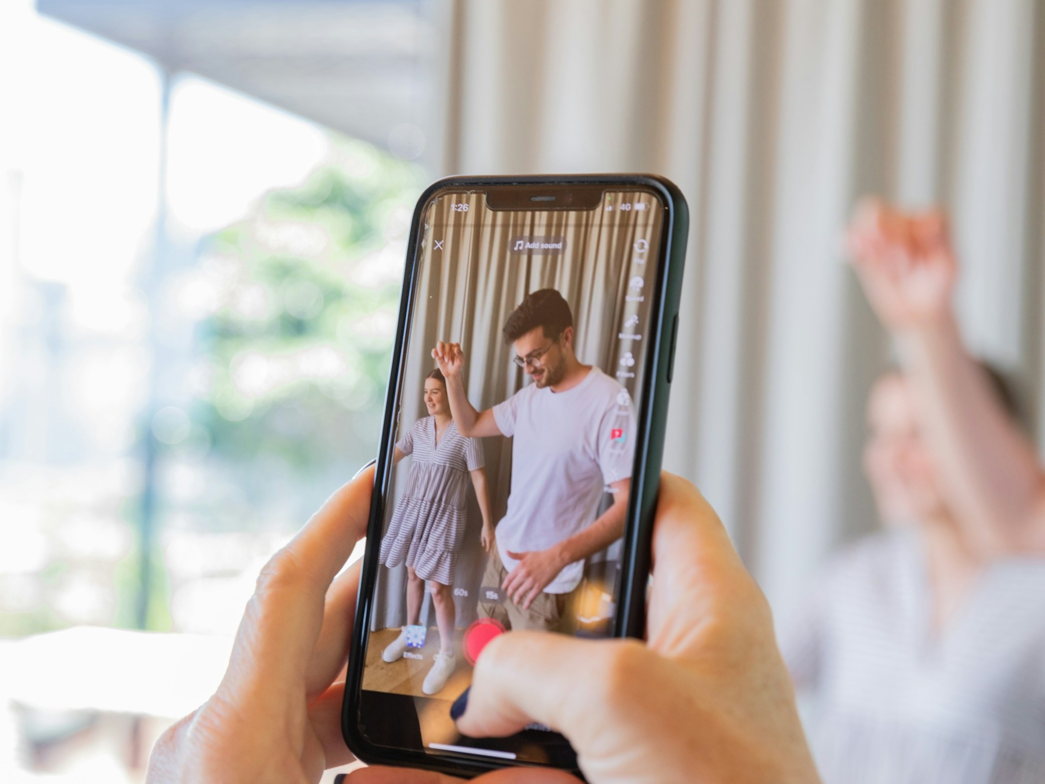 10 songs from the 90s made a boom in the roles