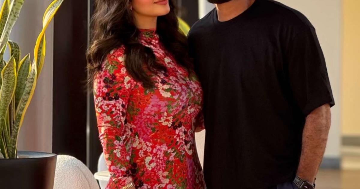 مع استمرار الجدل .. هنادي الكندري توضّح : أنا ما حطيت اسمي ولا اسم محمد. كانت الجملة من متابعة…