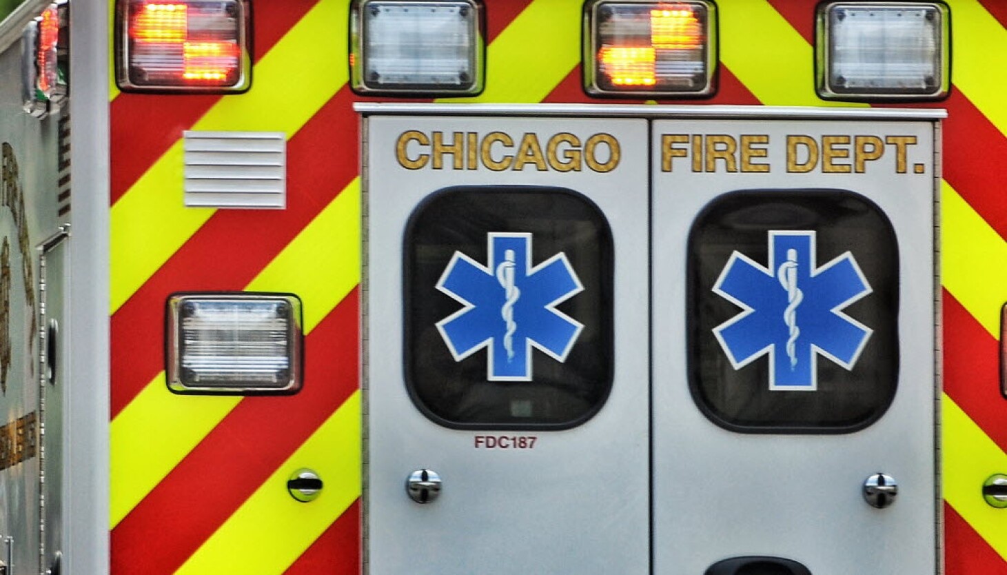 Woman dies after being pulled from Lake Michigan Near Navy Pier – ryan