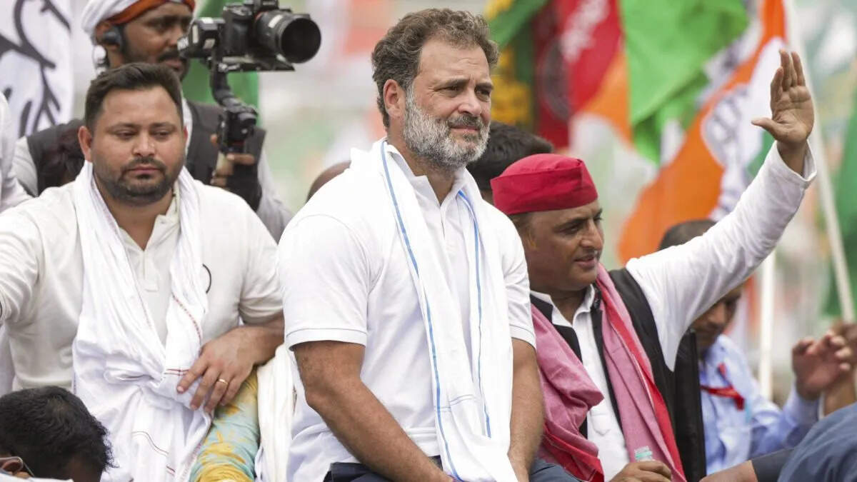 Joint road show of Akhilesh Yadav, Rahul Gandhi and Tejashwi Yadav: Tough attack on BJP