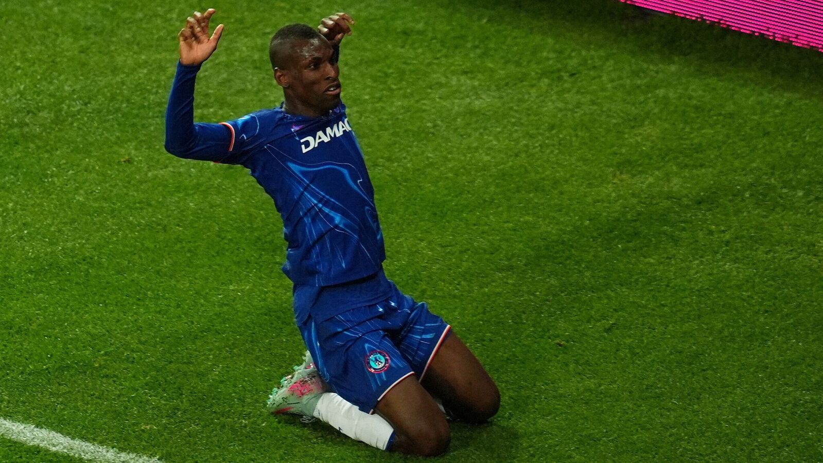 Chelsea’s Nicolas Jackson joined Bayern Munich in a record loan agreement