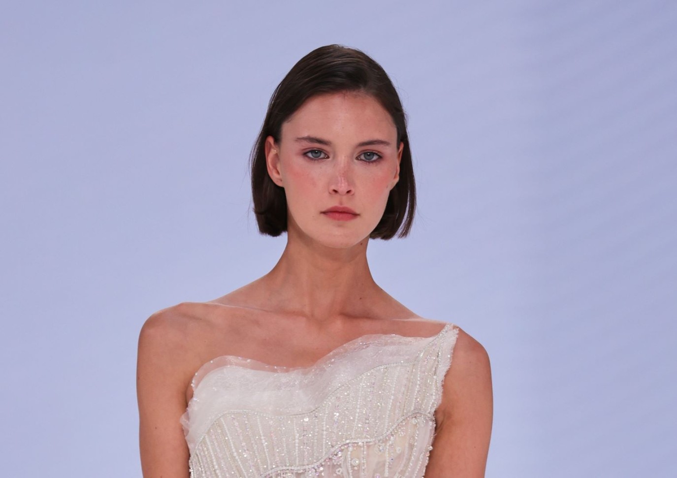 Romantic makeup for the 2025 bride … a dreamy femininity in soft colors and an unforgettable radiance – ryan