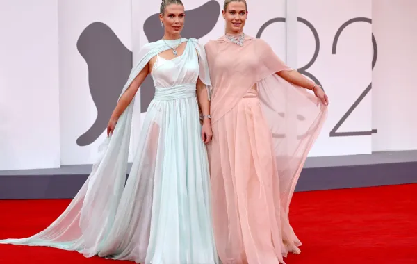 رد كاربت مهرجان فينيسيا السينمائي الدولي تجذب شخصيتين ملكيتين.. تعرفوا إليهن #سيدتي_في_فينيسيا