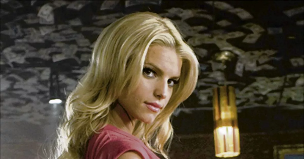 Jessica Simpson Slips Back Iconic Denim Shorts 20 Years on From Dukes of Hazzard – ryan