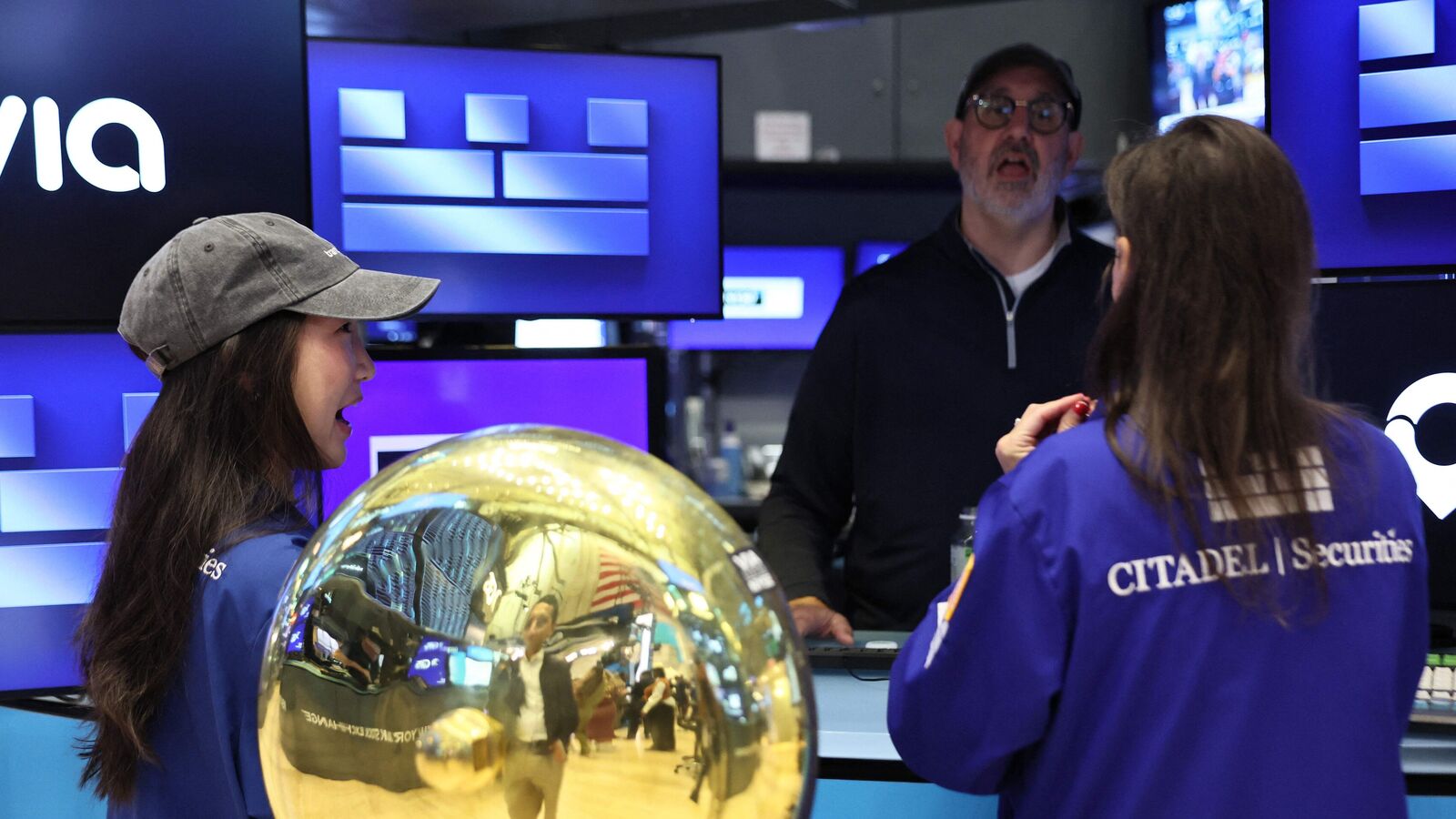 Wall Street Today: S&P 500, Dow Jones, Nasdaq slides to fresh economic data