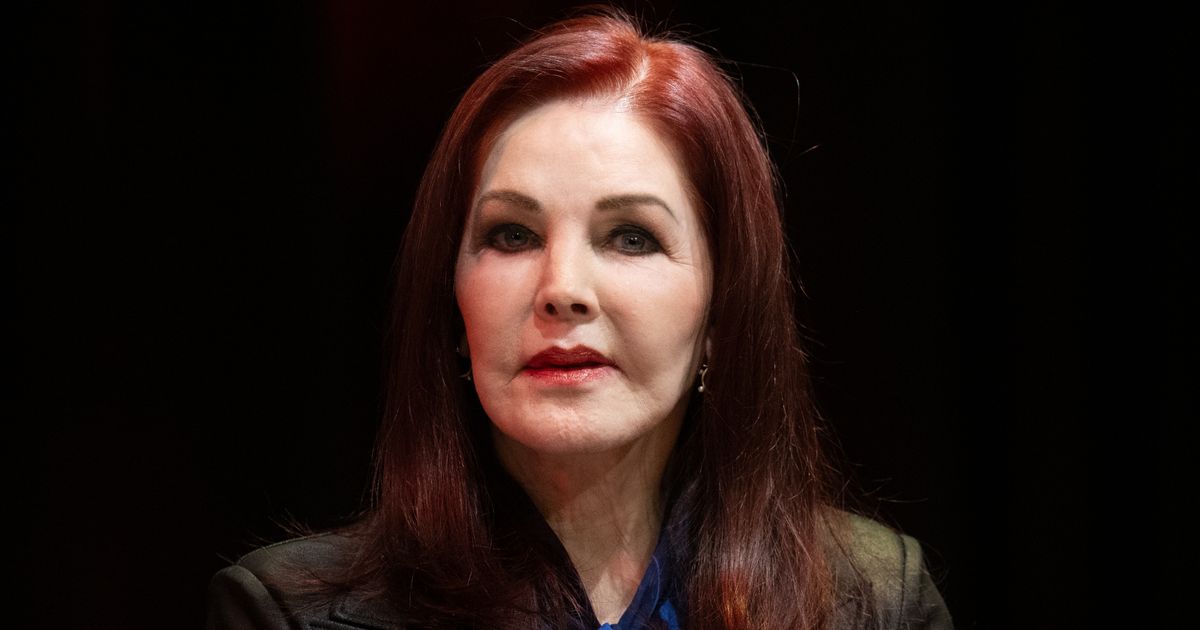 what-did-priscilla-presley’s-memoir-articulate-about-lisa-marie?