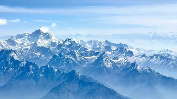 Do you know which mountain is the oldest mountain on earth know the right answer