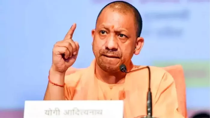 Yogi government’s whip of corruption, three assistant commissioner of state tax Saspend -Lucknow News Three Assistant Commissioners suspended in corruption case