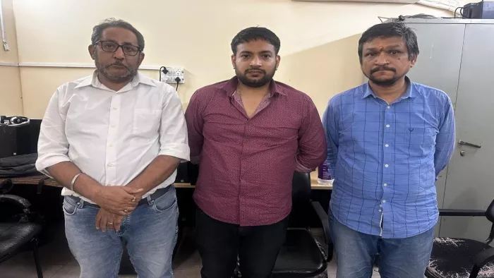 The extortion of crores by being exposed to false complaints was targeted by builders, three arrested – NEIDA NEWS DEPARTMENT gang has arrested three