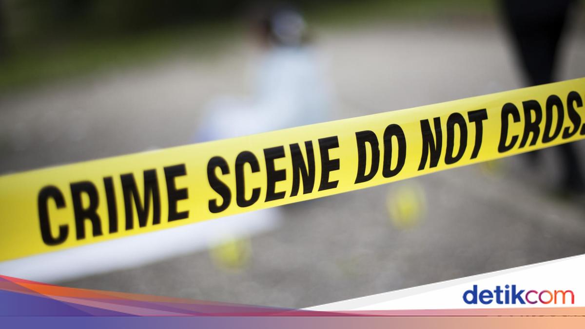 Married couple in bogor -rusie, woman stabs the man recklessly with scissors